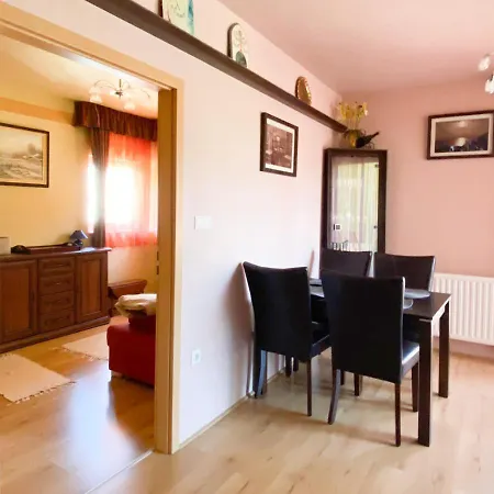 Apartment Martini 11 Apartman Heviz